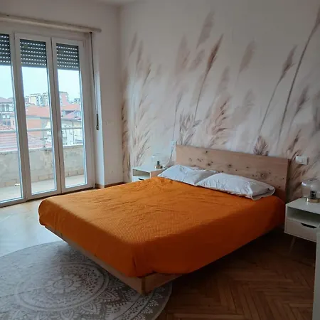 Attico Con Vista Monviso Appartement *